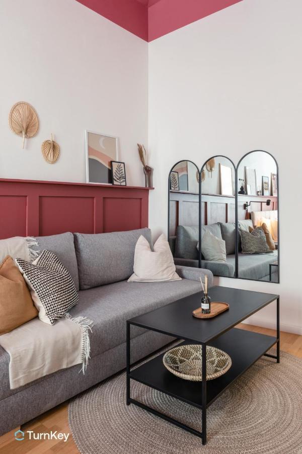 Turnkey I National Museum Apartments Прага Екстериор снимка