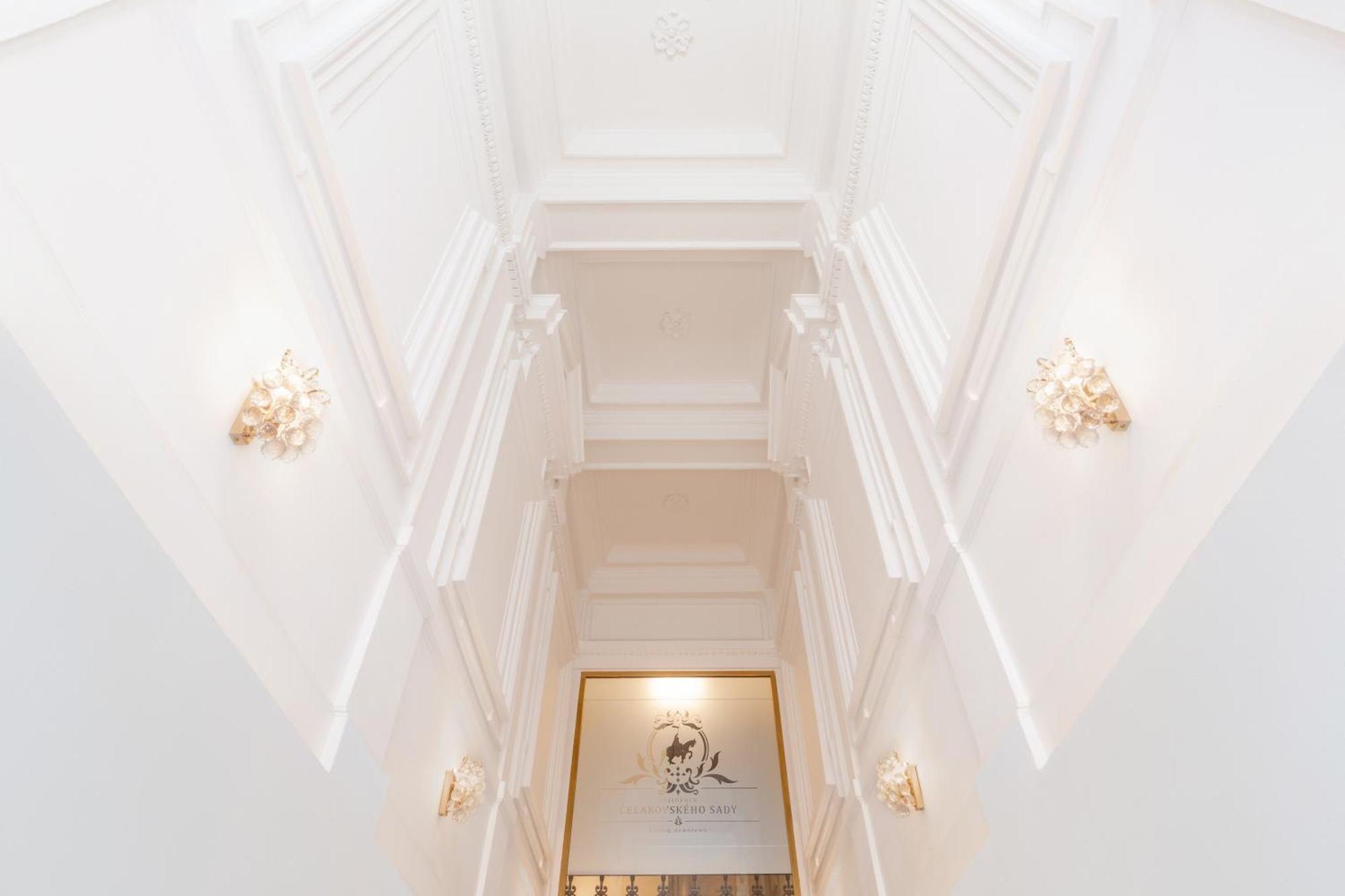 Turnkey I National Museum Apartments Прага Екстериор снимка