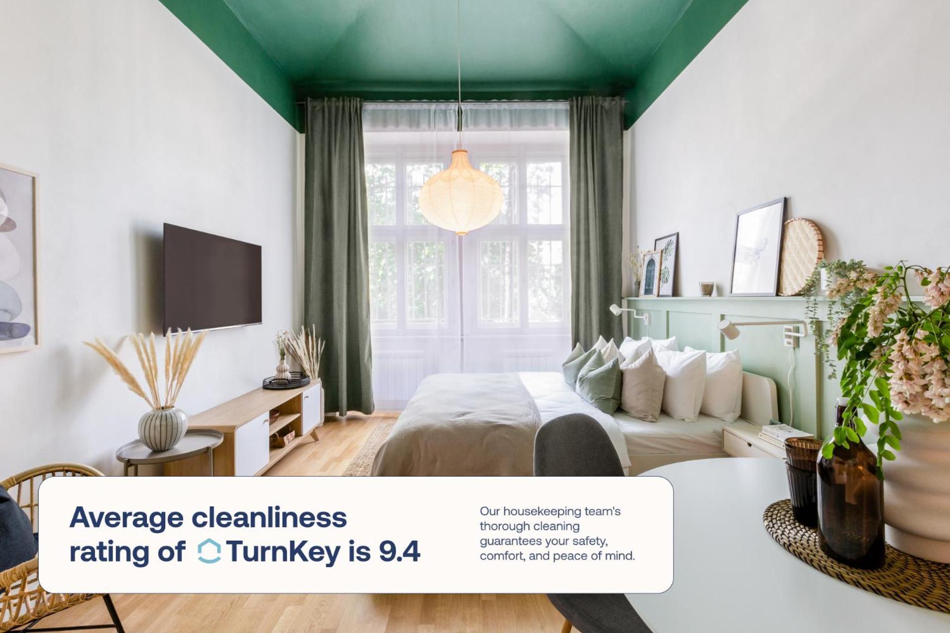 Turnkey I National Museum Apartments Прага Екстериор снимка